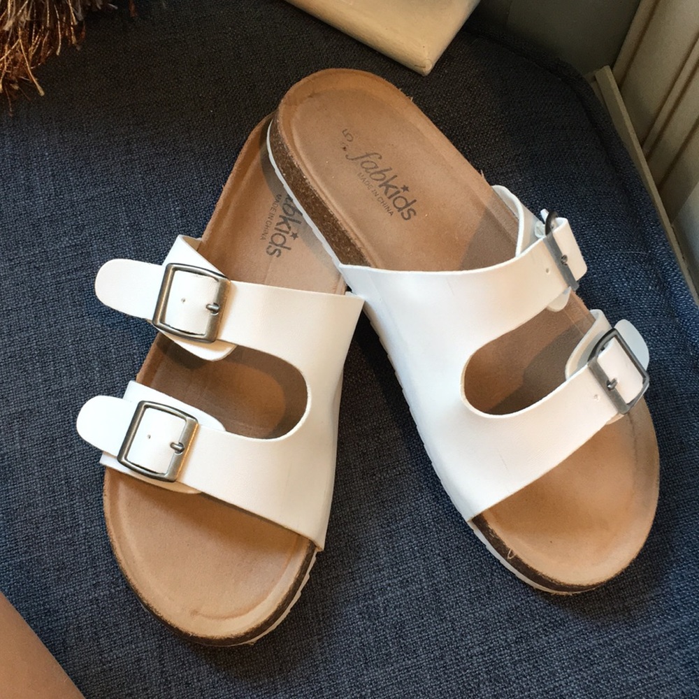 Fab kids “Birkenstock”!